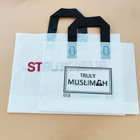 Sacs à provisions en plastique de haute qualité avec poignée Sacs à provisions colorés personnalisés avec logos Nom de marque