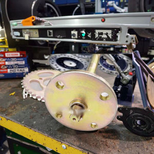 Kit de eje trasero de freno de disco doble Go-<span class=keywords><strong>Kart</strong></span> de cuatro <span class=keywords><strong>ruedas</strong></span> <span class=keywords><strong>casero</strong></span> DIY montaje soporte de montaje de aluminio HANBON - Product Image 4