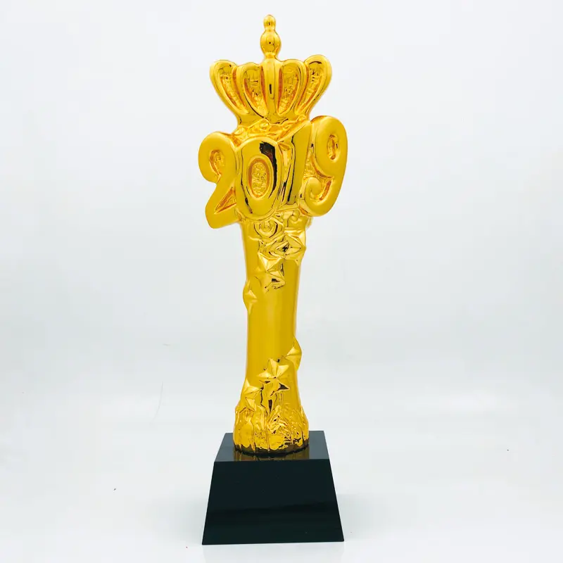 Nuova tendenza 3D Laser Engrving resina fantasia artigianato all'ingrosso placca solida trofeo in resina di cristallo d'oro per la vendita