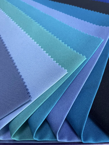 Tùy Chỉnh Đầy Màu Sắc In Mài Mòn Chịu Mài Mòn Siêu Mềm Trọng Lượng Trung Bình 240gsm 100% Polyester Dệt Kim Quần Áo Ngủ Cô Gái May Mặc - Product Image 5