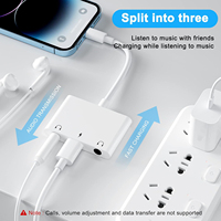 Chargeur multifonctionnel Câble OTG Double adaptateur de prise d'éclairage pour casque d'écoute de 3.5mm Répartiteur de casque d'écoute audio et de charge 3 en 1