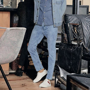 Jeans en denim léger coupe droite pour homme, design tendance, logo personnalisé, pantalon graphique avancé, streetwear - Product Image 3