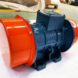 Motor de vibración trifásico de CA de Venta caliente para la industria metalúrgica con fácil operación y bajo mantenimiento - Product Image 1