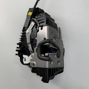 Piezas de puerta de coche eléctrico Plug And Play OEM de fábrica Puerta de coche de succión eléctrica suave para Benz CLA 2017 - Product Image 6