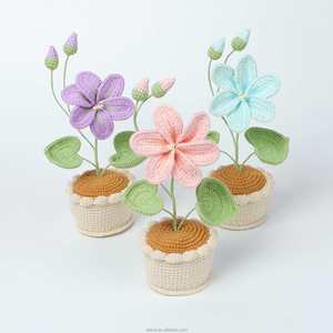 Maceta de hilo de ganchillo Xuefeier hecha a mano con diseño de flor, ideal para plantas en maceta, regalo perfecto para las fiestas. - Product Image 2