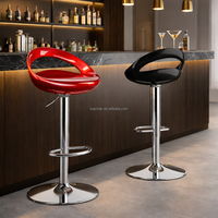 Tabourets de bar Color Pop Chair Black Gloss Red Accent avec piètement chromé pour discothèque, tabouret métallique brillant pour station de cocktails