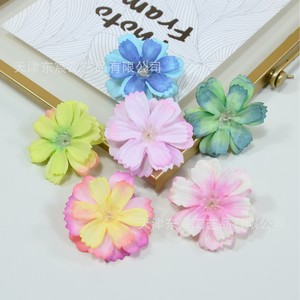 Flores de margarita artificiales de seda Dongchen Crafts de 4.5 cm de diámetro para decoración de bodas, accesorios para la elaboración de tocados Hanfu - Product Image 3
