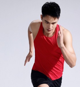 Camiseta para correr para hombre, camiseta sin mangas ligera sólida de secado rápido, Camiseta deportiva sin mangas con logotipo personalizado, camiseta activa para gimnasio - Product Image 3