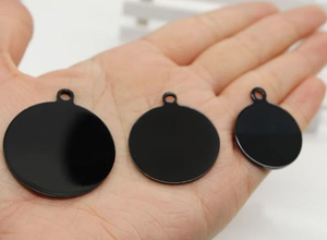 Vente en gros de colliers personnalisés à la mode en acier inoxydable résistant, pendentif rond, étiquette de nom de chien gravée au laser, <span class=keywords><strong>porte</strong></span>-clés - Product Image 3