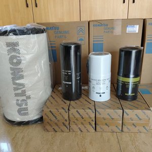 コマツ掘削機部品 純正およびアフターマーケットOEM 中国製 在庫あり コマツ掘削機燃料フィルター 600-211-1341 - Product Image 2