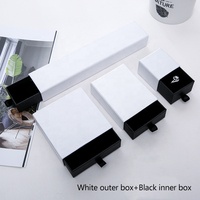 Boîte à bijoux personnalisée A1 avec logo noir à l'extérieur et blanc à l'intérieur, fournisseur d'emballages pour marques de boutiques, approvisionnement en gros
