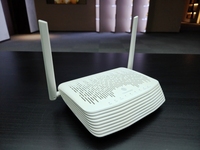 BRMC Modem Router wi-fi Dual Band Gpon ONU, Modem Router rumah WIFI Dual Band Gpon 4GE + 1TEL + 2USB