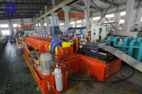 Machine de fabrication de poteaux de sécurité routiers en W entièrement automatique, machine de formage à froid, moteur, télécommande, circulation routière