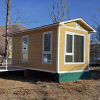 Maisonnette préfabriquée moderne en structure acier, panneaux sandwich, villa modulaire mobile, cabane de camping avec véranda