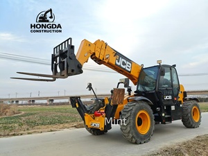 JCB 540-140 Chargeuse télescopique haute portée 4WD d'occasion, avec chargeur rotatif d'une capacité de 4 tonnes et de faibles heures - Product Image 3