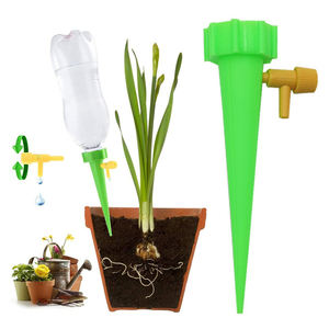 Système d'irrigation <span class=keywords><strong>goutte</strong></span> <span class=keywords><strong>à</strong></span> <span class=keywords><strong>goutte</strong></span> pour plantes, biberon auto-arrosant, outil d'<span class=keywords><strong>arrosage</strong></span> pour plantes d'intérieur et d'extérieur - Product Image 1
