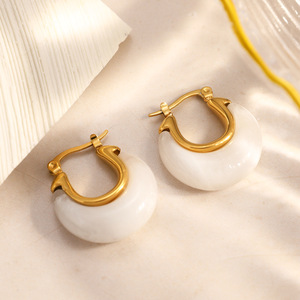 Pendientes de Aro con Resina Ámbar, Chapados en Oro de 18k, Forma de U, Ovalados, Joyería de Moda - Product Image 4