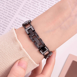 Correa de Reloj Upro de Acero Inoxidable con Cierre de Broche para Apple Watch de 38mm, Correa de Cadena con Cristales para Mujer - Product Image 4