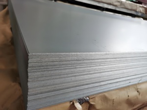 Spécifications complètes <span class=keywords><strong>Plaque</strong></span> d'acier de 3 mm 4 mm <span class=keywords><strong>Plaque</strong></span> d'acier à damier <span class=keywords><strong>Plaque</strong></span> d'acier <span class=keywords><strong>galvanisé</strong></span> Taille personnalisée pour la construction - Product Image 5