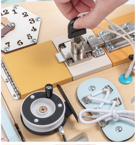 Juguete <span class=keywords><strong>de</strong></span> panel <span class=keywords><strong>de</strong></span> pared <span class=keywords><strong>de</strong></span> tablero ocupado <span class=keywords><strong>de</strong></span> dinosaurio, <span class=keywords><strong>Centro</strong></span> <span class=keywords><strong>de</strong></span> Actividades <span class=keywords><strong>de</strong></span> madera <span class=keywords><strong>Montessori</strong></span> con engranajes cerraduras rompecabezas partido juego sensorial para niños pequeños - Product Image 4