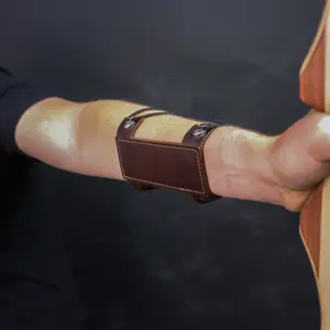 Hakiki deri okçuluk ayarlanabilir kol muhafazası el yapımı avcılık çekim kol koruyucu
