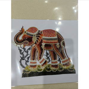 Escultura Moderna Hecha a Mano de Cuero Vacuno Tallado Ligero para Decoración del Hogar o Regalo - Product Image 6