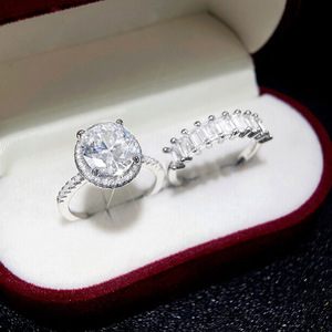 Set di Anelli Principessa con Zirconi Ovali per Donne, Gioielli di Lusso Scintillanti per Feste - Product Image 3