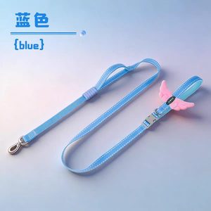 สายจูงสุนัขสีน้ำเงินพร้อมปีกนางฟ้า สำหรับสุนัขขนาดเล็ก กลาง ใหญ่ สายรัดอกแบบสะพายข้างและสายจูง - Product Image 1