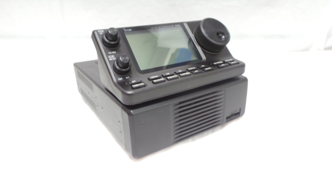IC-7100 50W HF VHF UHF Ham Transceiver for Mobile Communication