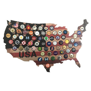 Decorazione Murale Rustica in Legno con Stelle e Strisce, Porta Tappi di Birra, Mappa degli Stati Uniti, per Collezionisti - Product Image 1