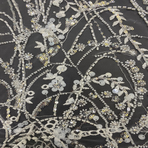 Tissu de robe de mariée en dentelle tricotée avec des paillettes de broderie en tube de perles de qualité supérieure pour filles - Product Image 3