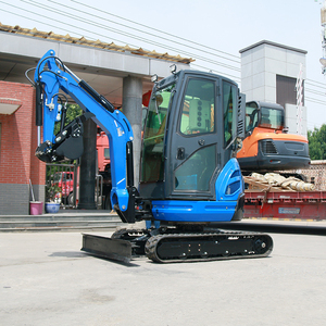 Mini Excavator 2 Ton with Bulldozer Blade Mini Hydraulic Excavator with Bucket Equipped with Kubota Engine for Orchard - Product Image 5