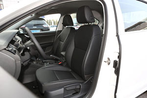 SAIC <span class=keywords><strong>Skoda</strong></span> Octavia <span class=keywords><strong>2022</strong></span> 1.5L édition confort automatique voiture à essence haute vitesse 5 places berline voiture à essence - Product Image 6