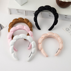 Nouveau serre-tête en éponge blanc orné de strass en forme de nuage, style Sweet Twist, pour le lavage du visage, accessoire capillaire pour un effet amincissant du visage, Factory - Product Image 2