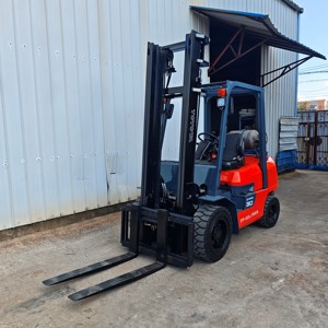 Utilizado para montacargas FG30 3T con desplazador lateral hidráulico y neumáticos sólidos de alta calidad y eficiencia - Product Image 6