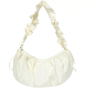Bolso de Hombro Cruzado Coreano Minimalista con Efecto Fruncido para Mujer, Estilo Coreano Desenfadado, Bolso Tote Tipo Dumpling de Gran Capacidad - Product Image 1