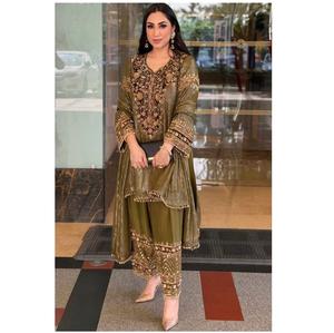 Costume palazzo de luxe pour femmes, fabriqué en Inde, richement brodé avec des sequins et des patchs, disponible en gros. - Product Image 1