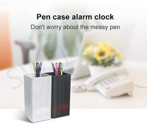 Réveil de bureau pour alarme, 1 pièce, contrôleur de son créatif intelligent, porte-stylo numérique, horloge en bois avec date - Product Image 4