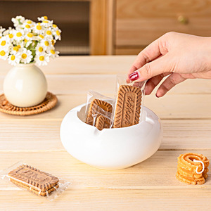 Cenicero de Porcelana Blanca Pura de 600ml, Diseño Redondo Minimalista para Hogar u Oficina, Resistente al Humo, Listo para Regalo - Product Image 2