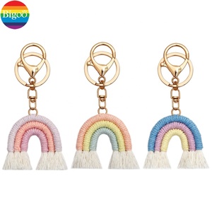 <span class=keywords><strong>Porte</strong></span>-clés arc-en-ciel en <span class=keywords><strong>laine</strong></span> fait main pour filles Design mignon avec gland en métal souple pour cadeau et promotion - Product Image 2