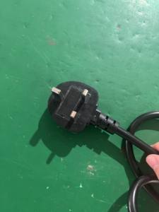 Tira de alimentación de montaje en rack de 6 entradas con interruptor PDU enchufe del Reino Unido para equipo de distribución de energía del gabinete del servidor - Product Image 3