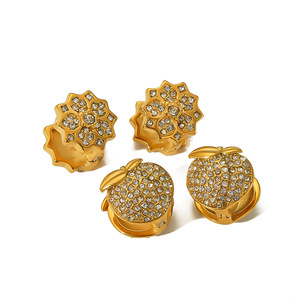 Boucles d'oreilles à clip en forme de fruit, plaquées or 18 carats, serties de zircon, pour un usage quotidien, bijoux pour femmes - Product Image 5