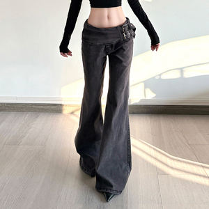 Vaqueros acampanados de mezclilla con cintura media plegable, color negro grisáceo desgastado, corte regular, caída fluida, largo hasta el suelo, ecológicos - Product Image 5