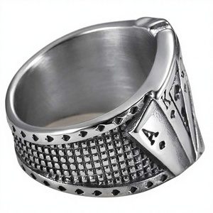 Anillo de póker de Texas Acero inoxidable Royal Flush Band Casino Biker Joyería Mago para Hombres Joyería nocturna para - Product Image 4