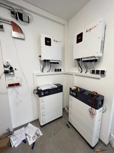 Batterie solaire tout-en-un d'usine 15 kWh 20 kWh, batterie au lithium 48 V 51,2 V 200 Ah 300 Ah, batterie empilable avec - Product Image 5