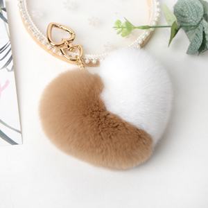 พวงกุญแจรูปหัวใจขนปุยหลากสีสันน่ารักนุ่มนิ่ม พร้อมพู่ห้อยขนฟู - Product Image 2