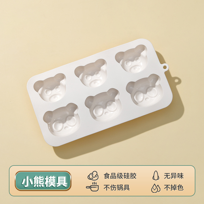 One type of bear mold [white]