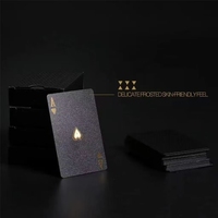 Cartes à jouer en PVC noir et or personnalisées, directement de l'usine, durables, imperméables, écologiques, cartes de poker de luxe avec feuille d'or pour les fêtes