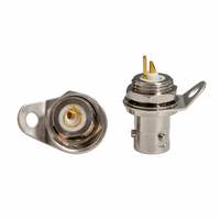 Connecteur coaxial triple femelle BNC TRB PL75-47 fourni par le fabricant