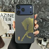 Étui de téléphone de haute qualité avec design plaqué or, simple et professionnel, adapté à l'étui de téléphone iPhone 16 pro